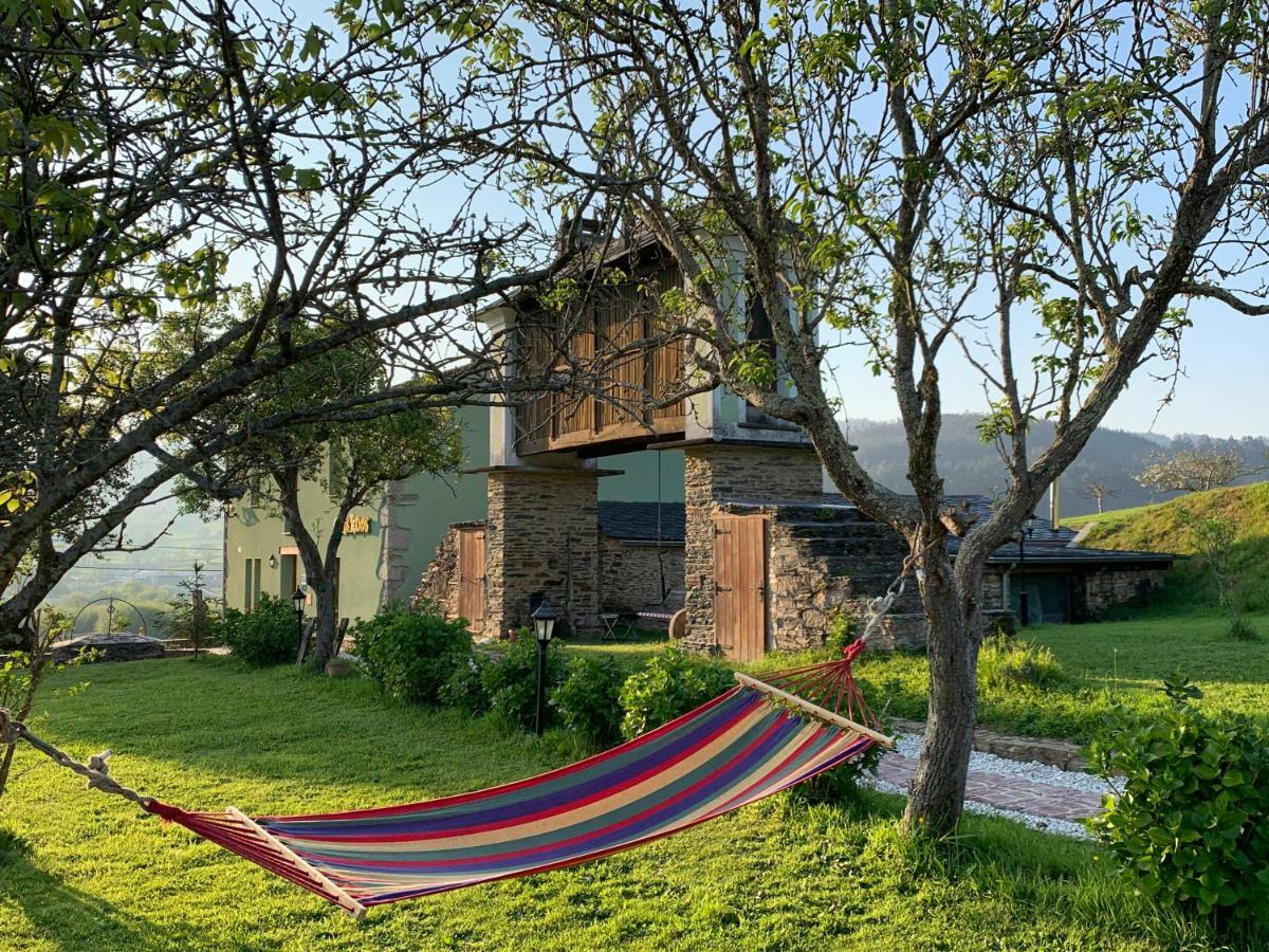 Os Tres Teixos Guest House San Acisclo ภายนอก รูปภาพ