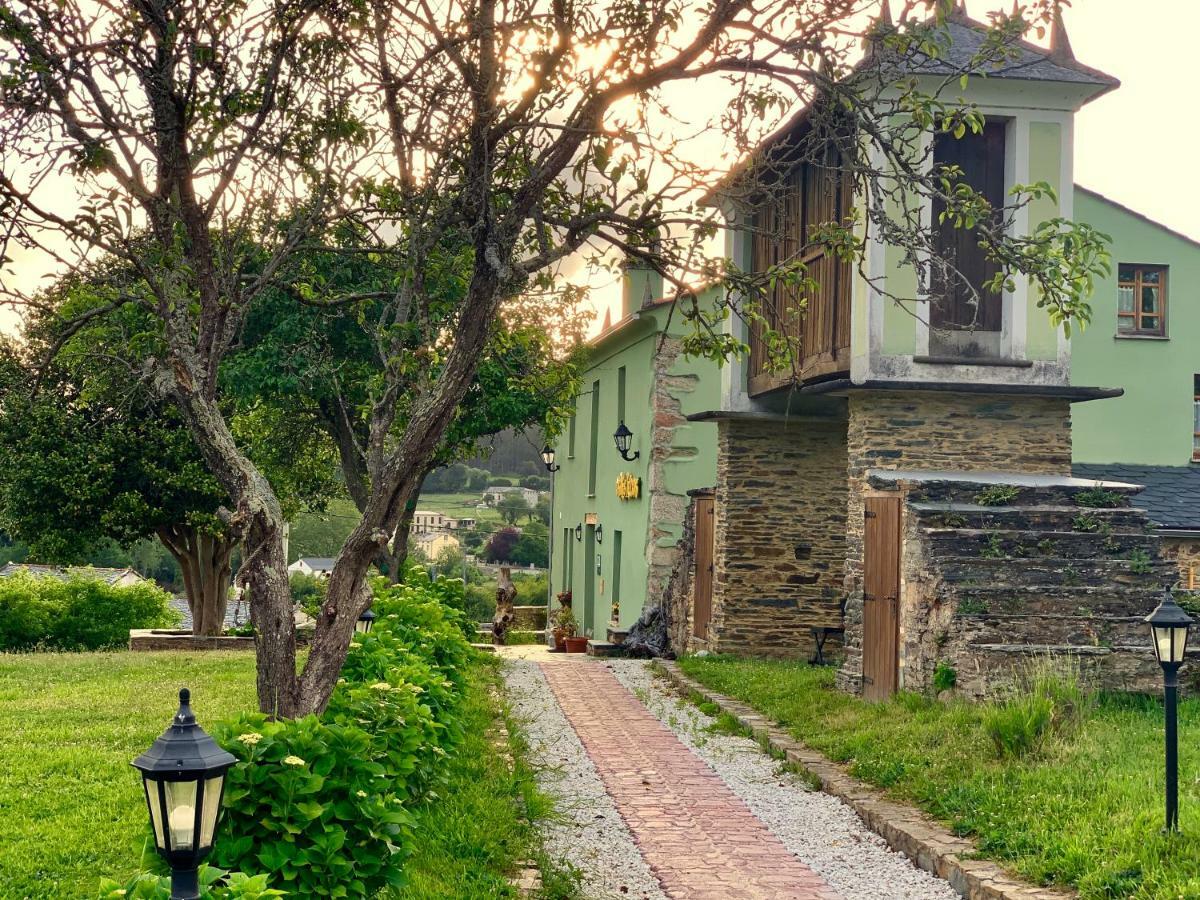 Os Tres Teixos Guest House San Acisclo ภายนอก รูปภาพ